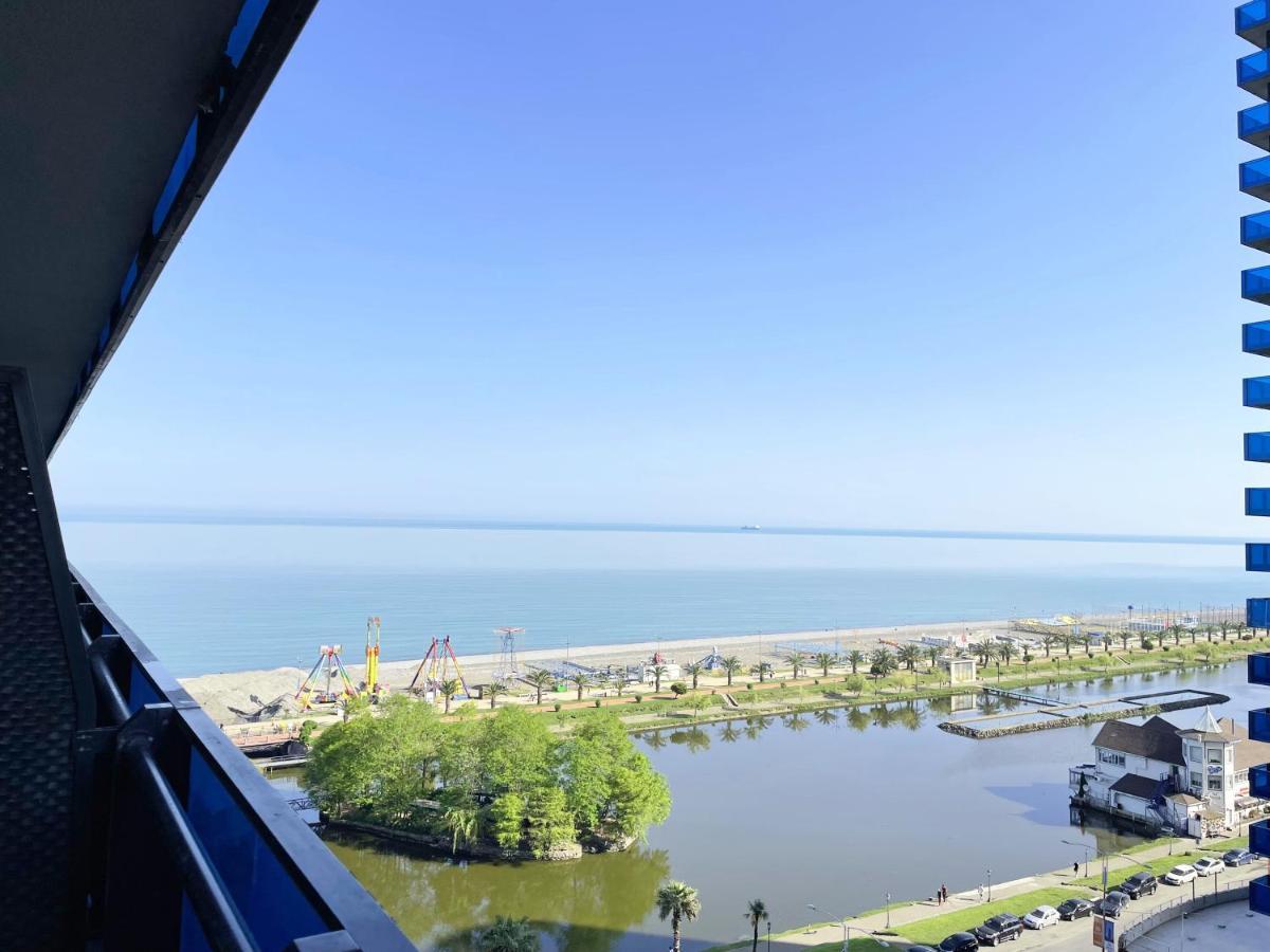 Orbi City Sea View Batumi Bagian luar foto