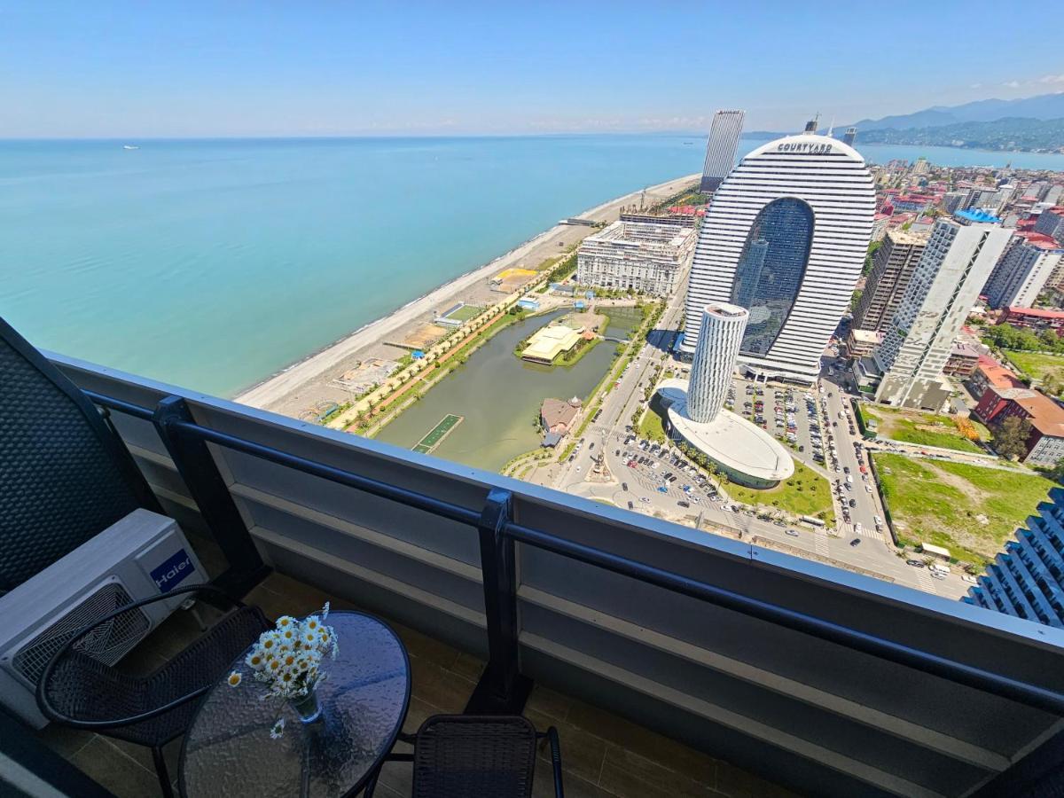 Orbi City Sea View Batumi Bagian luar foto