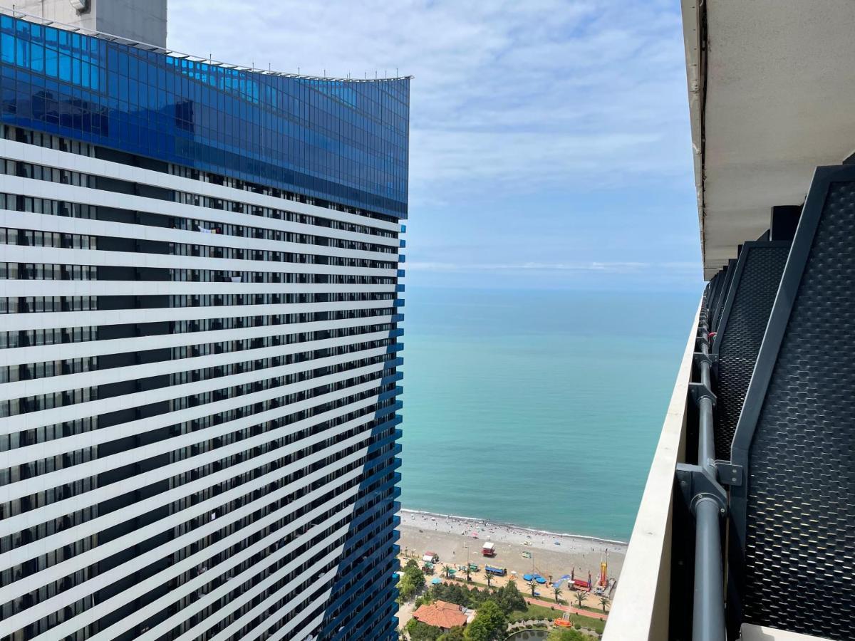 Orbi City Sea View Batumi Bagian luar foto