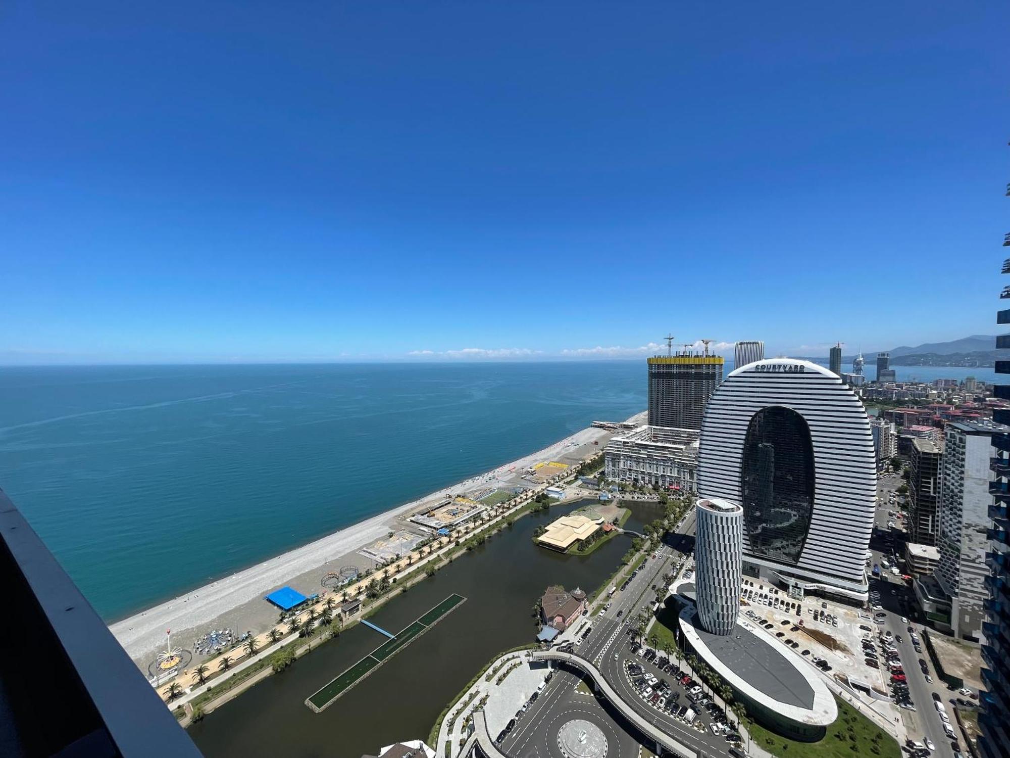 Orbi City Sea View Batumi Bagian luar foto