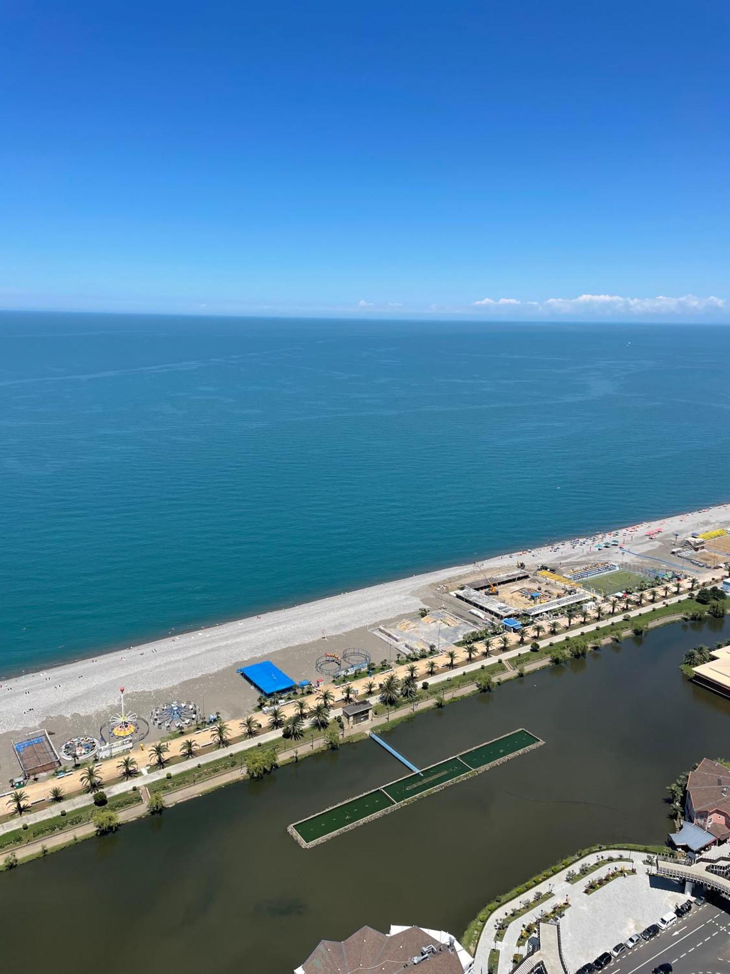 Orbi City Sea View Batumi Bagian luar foto