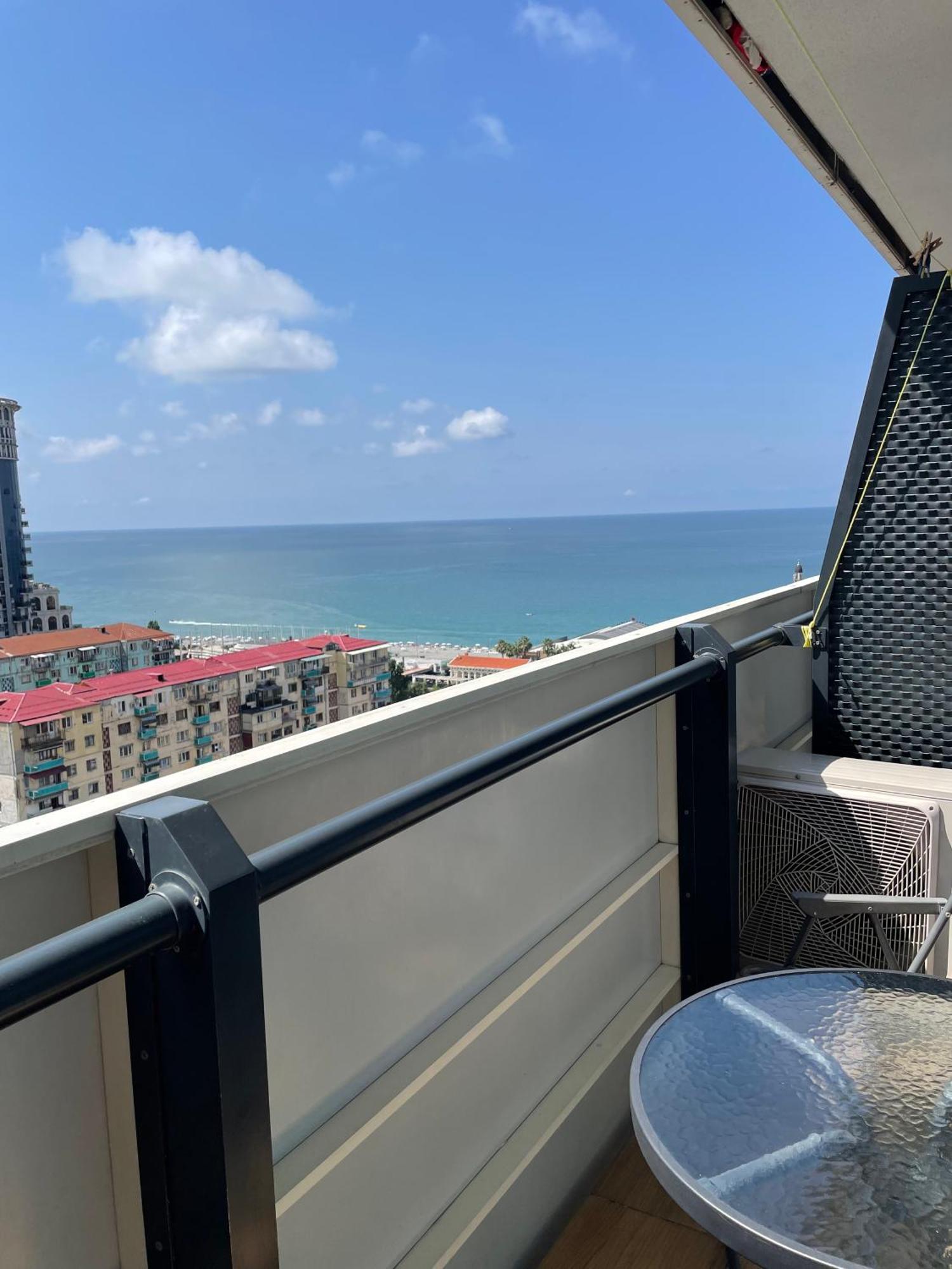 Orbi City Sea View Batumi Bagian luar foto